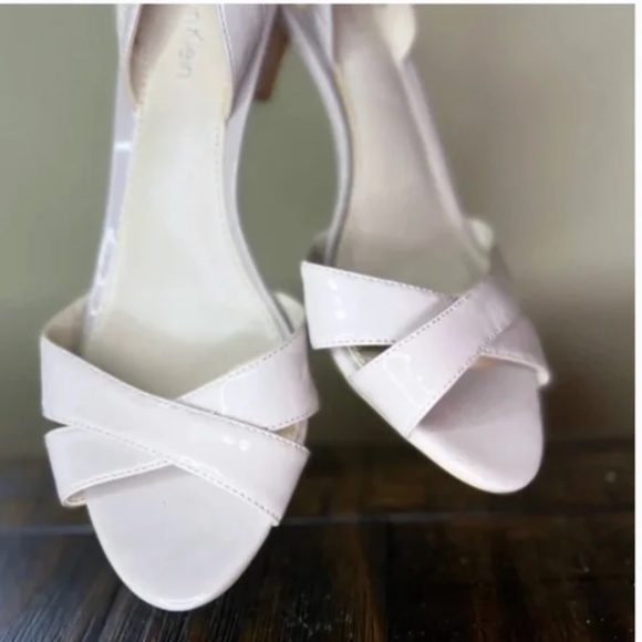Calvin Klein Kitten Heels Never Worn - Picture 3 of 3